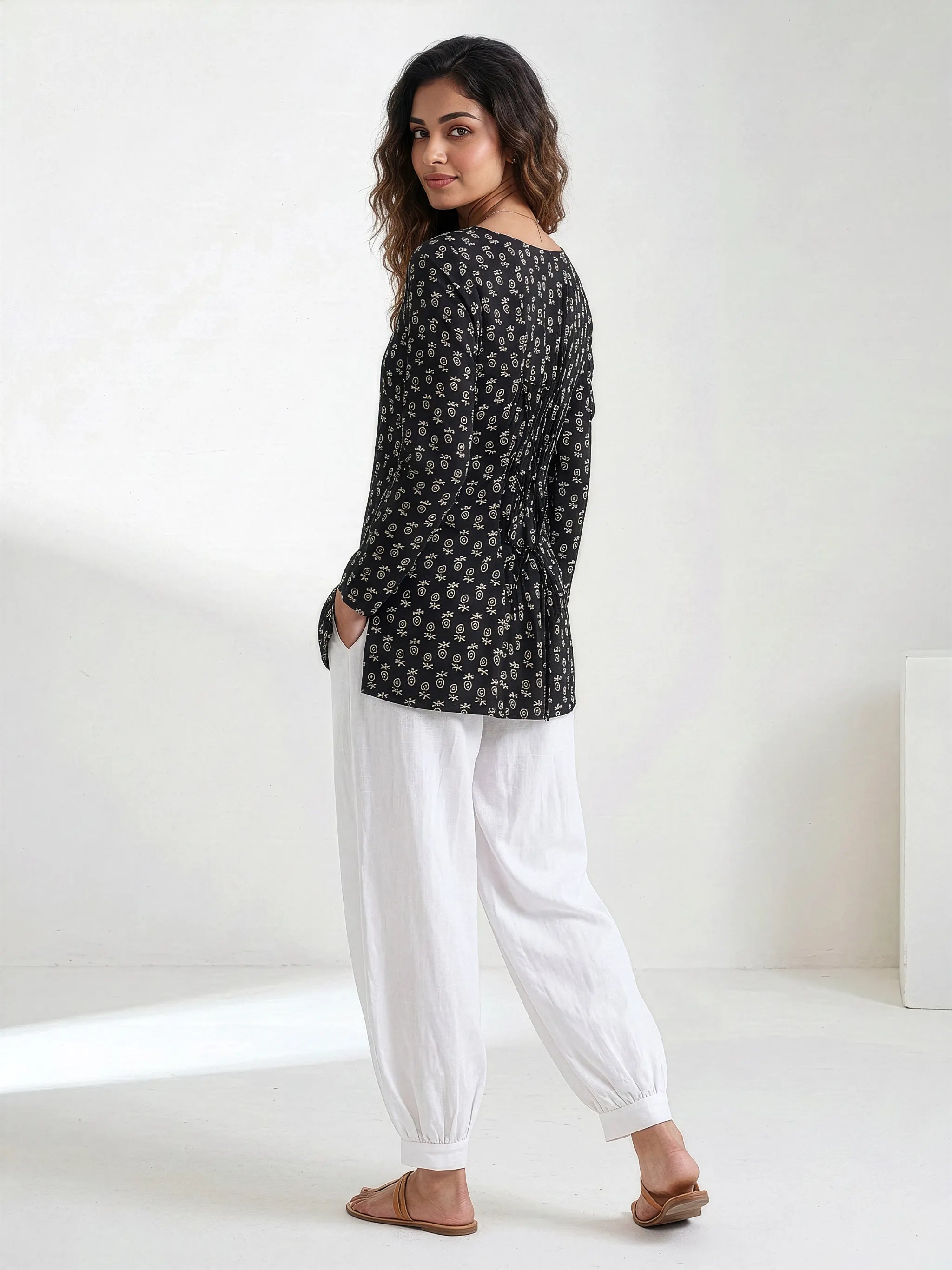 Women's Black Floral Print Short Kurti