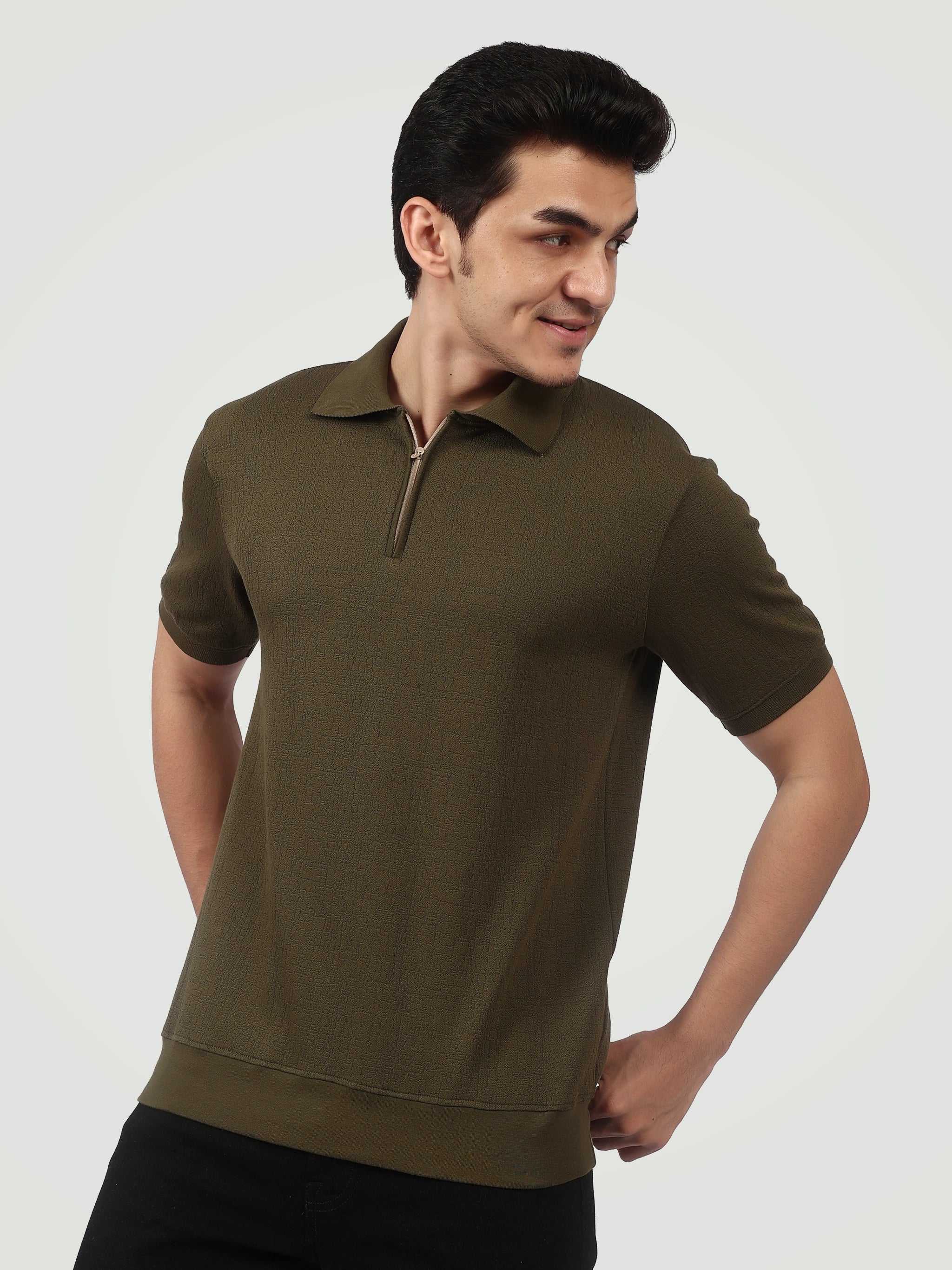 The Textured Quarter-Zip Polo – Olive Green