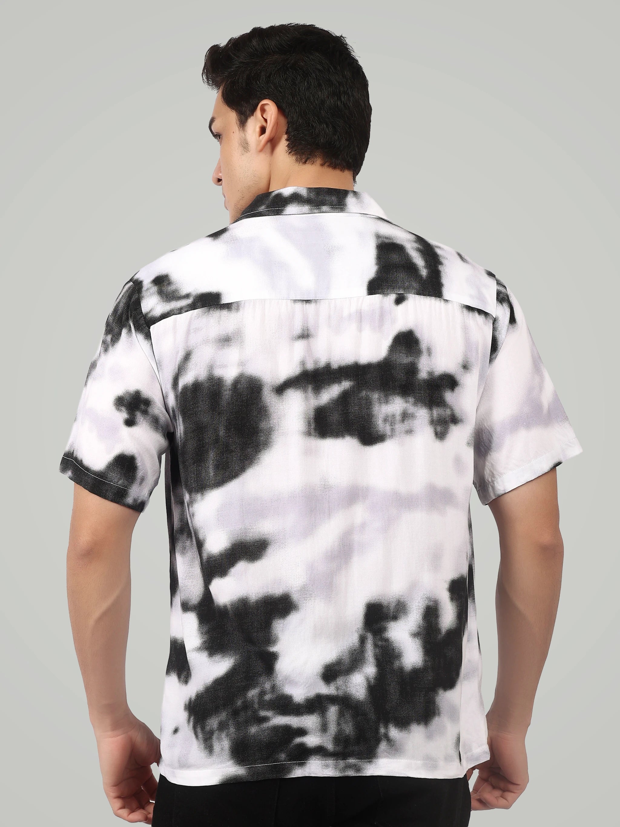 The Cloud Wash Resort Shirt – Monochrome
