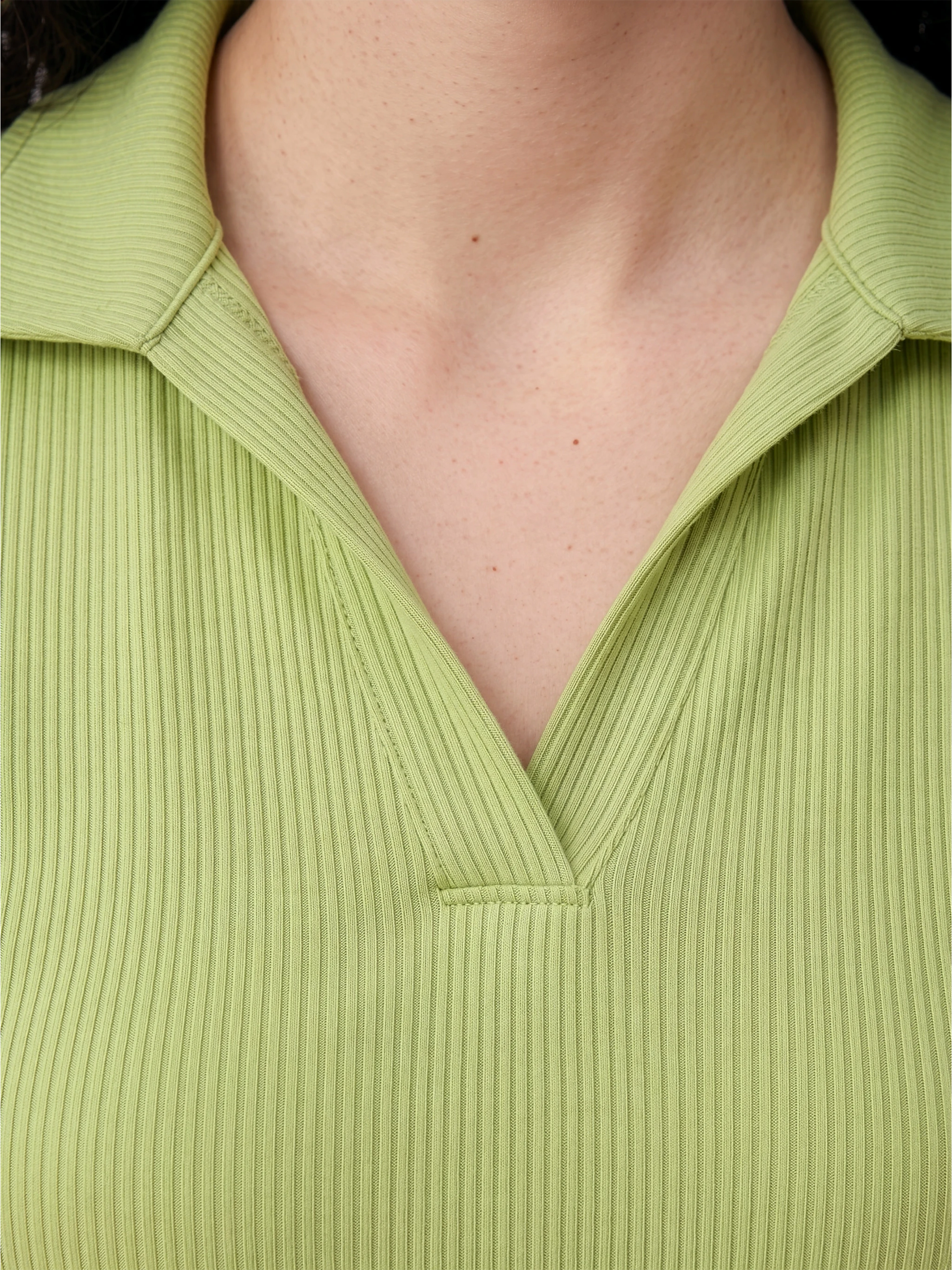 The Ribbed Notched Polo Top – Lime Green