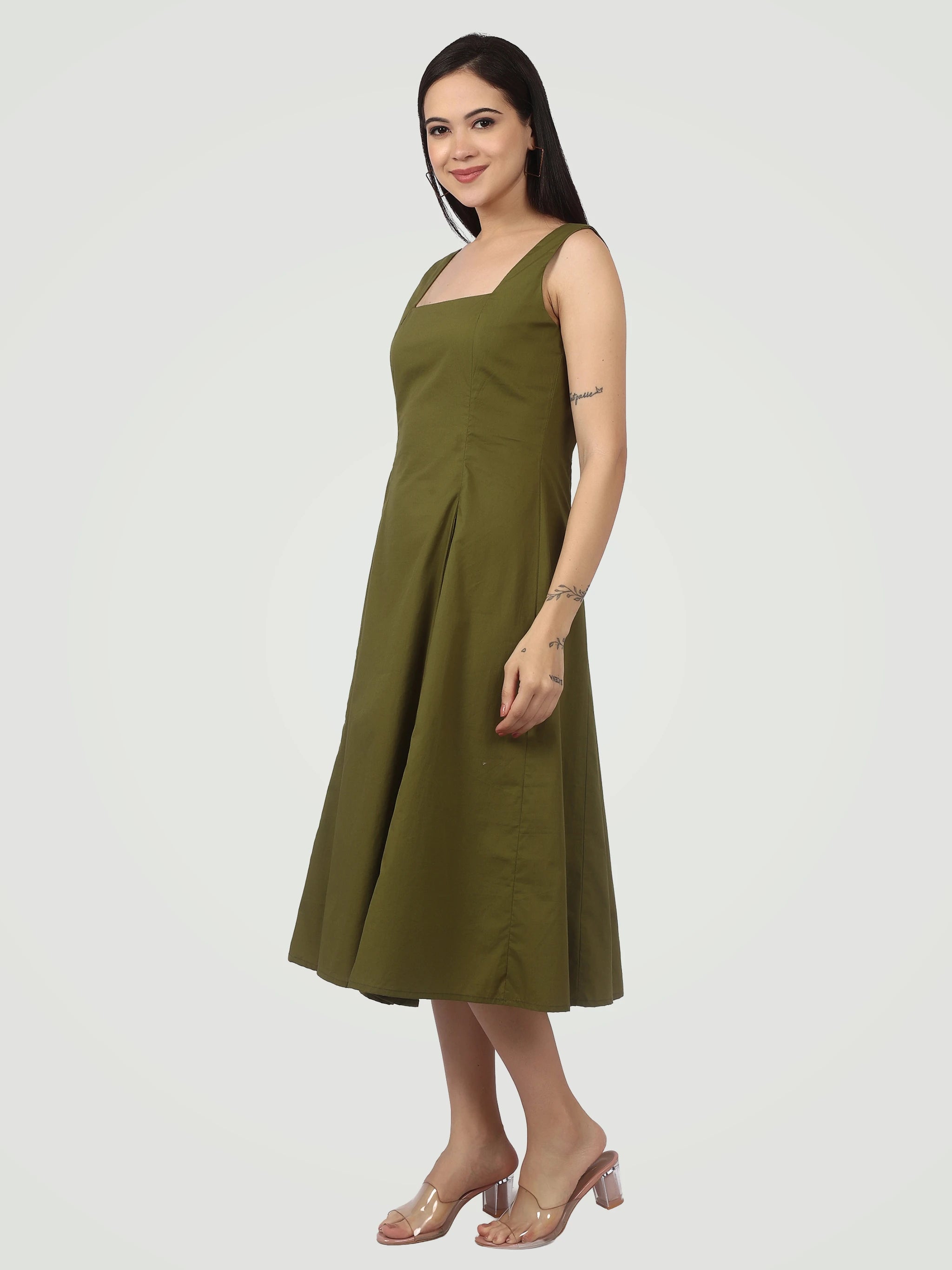 The Tailored Pleated Midi Dress – Olive Green